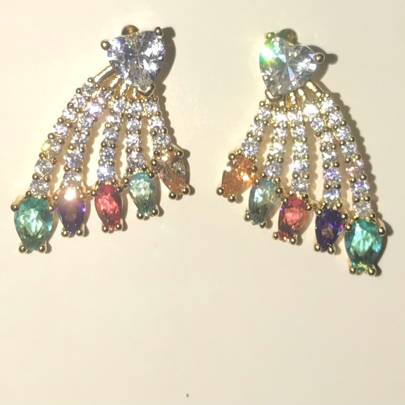 “Bursting Rainbow Heart” Multicolor Crystal Radiating Beams Gold Steel Love Stud - Picture 4 of 11